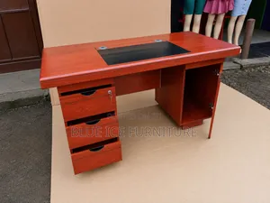 Mahogany Office Desk With Drawers