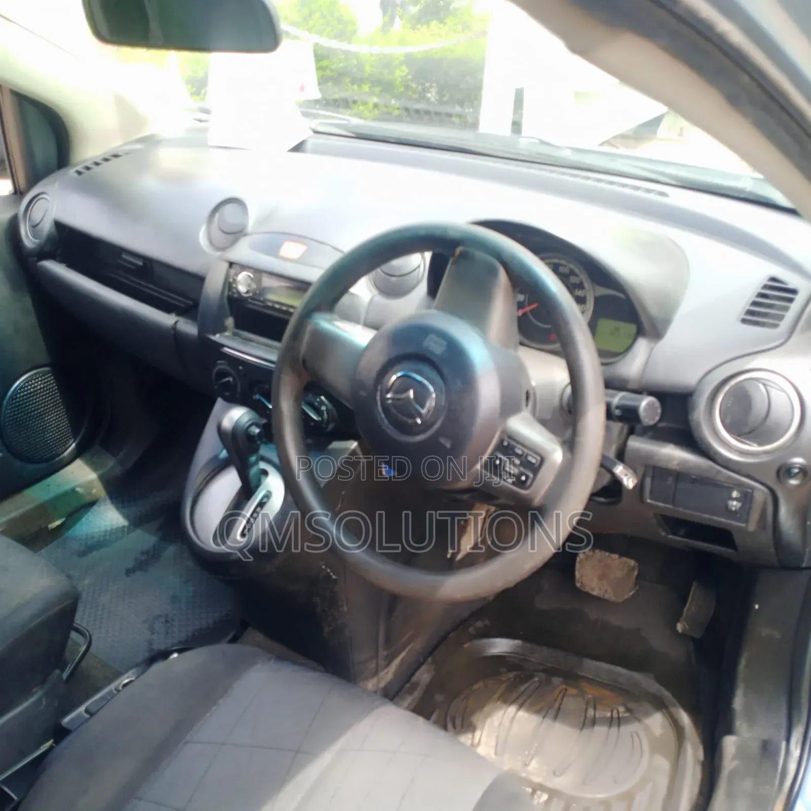 Mazda Demio 2011 Silver