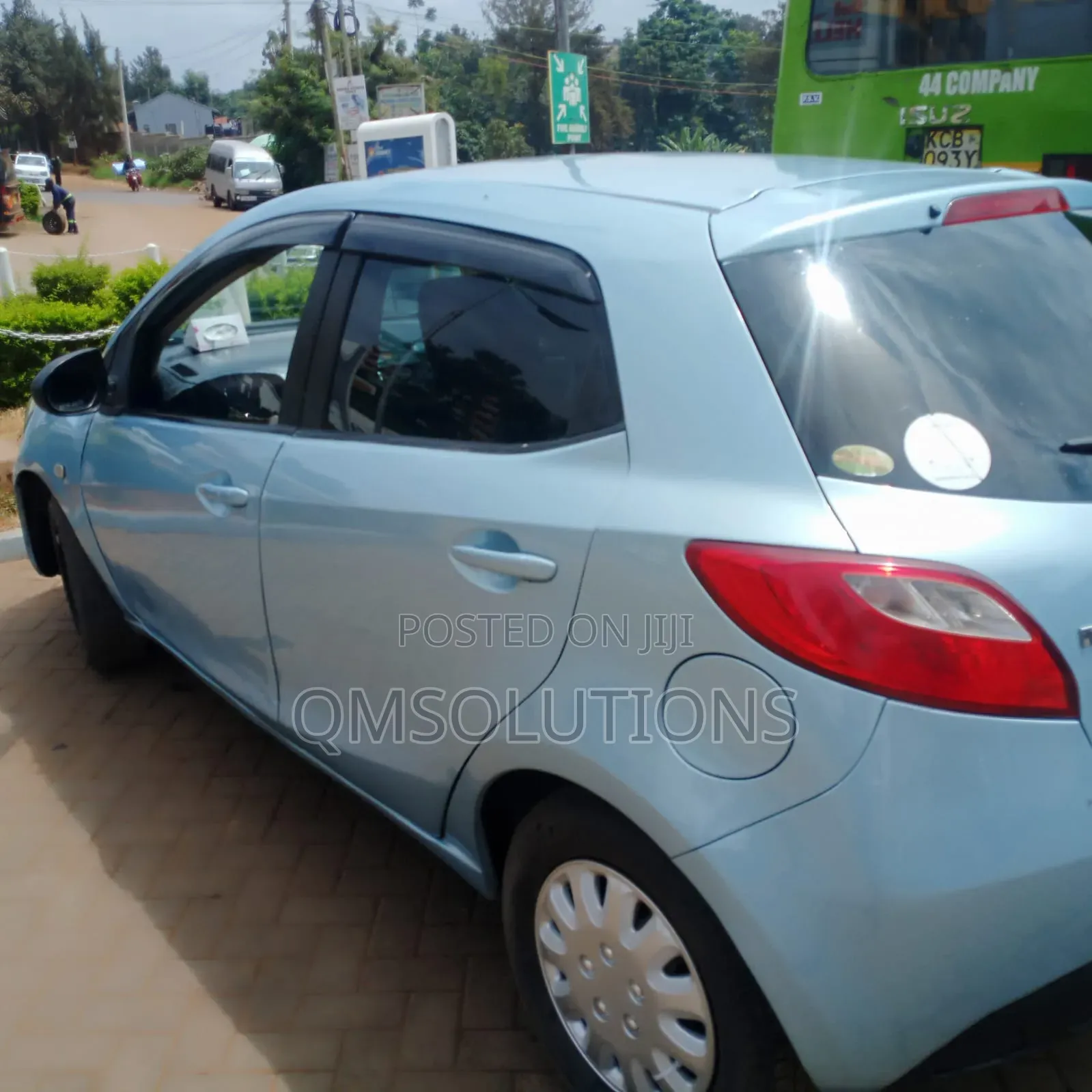 Mazda Demio 2011 Silver
