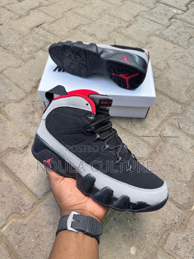 Retro Jordan 11 Sneaker - thumbnail 4