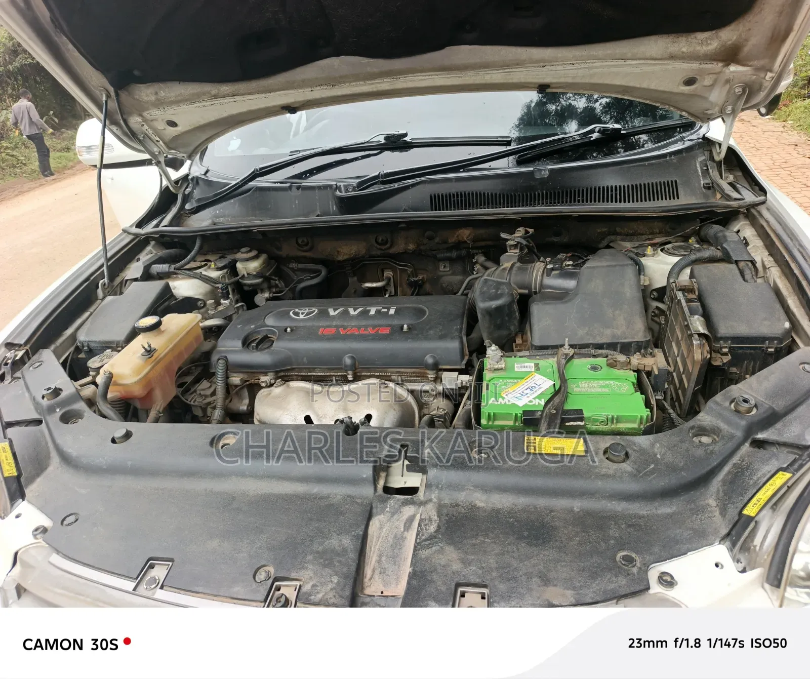 Toyota Vanguard 2013 White