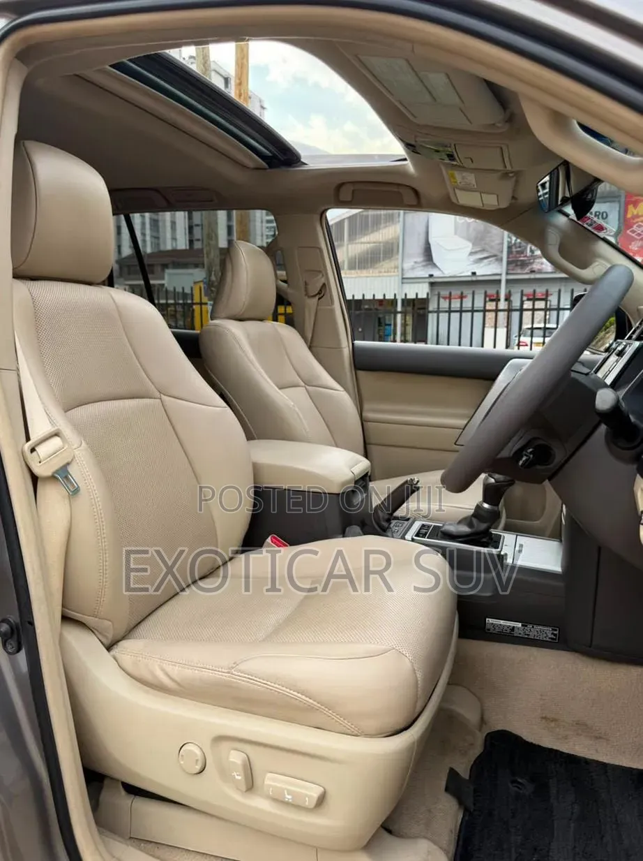 Toyota Land Cruiser Prado 2.8 2019 Gold
