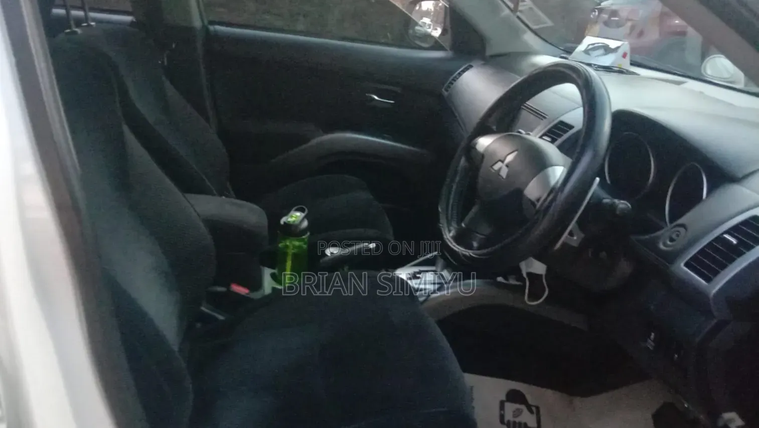 Mitsubishi Outlander 2011 White