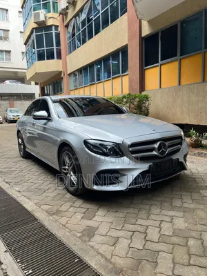 Mercedes-Benz E200 2017 Silver