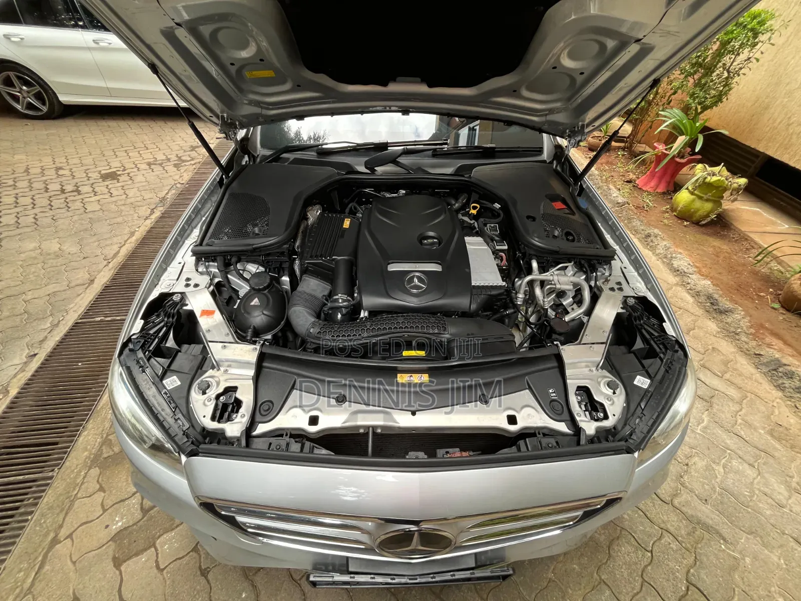 Mercedes-Benz E200 2017 Silver