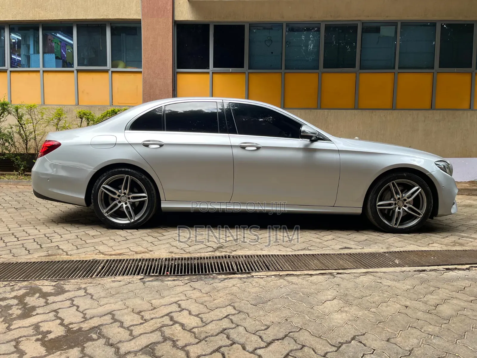 Mercedes-Benz E200 2017 Silver