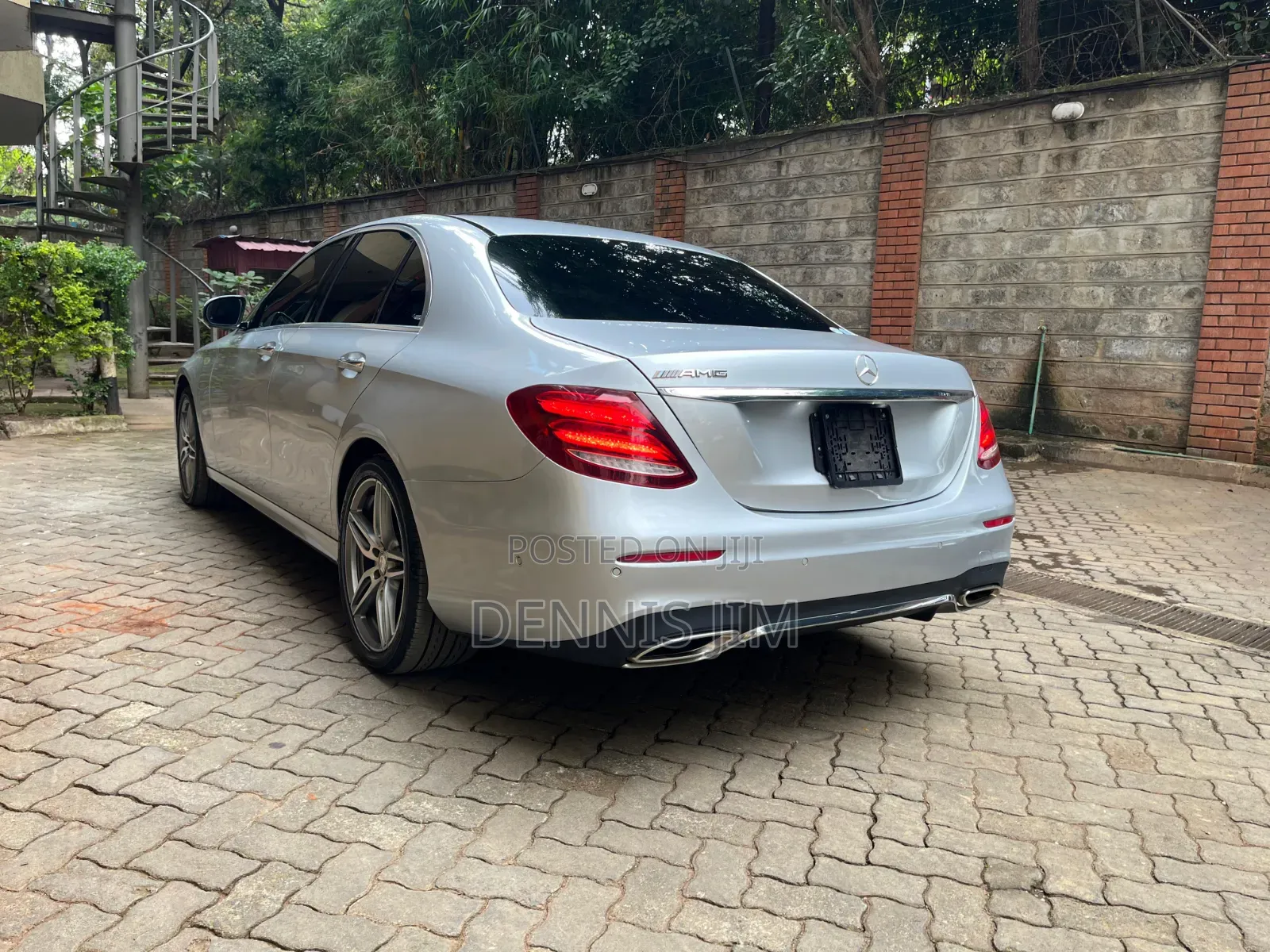 Mercedes-Benz E200 2017 Silver