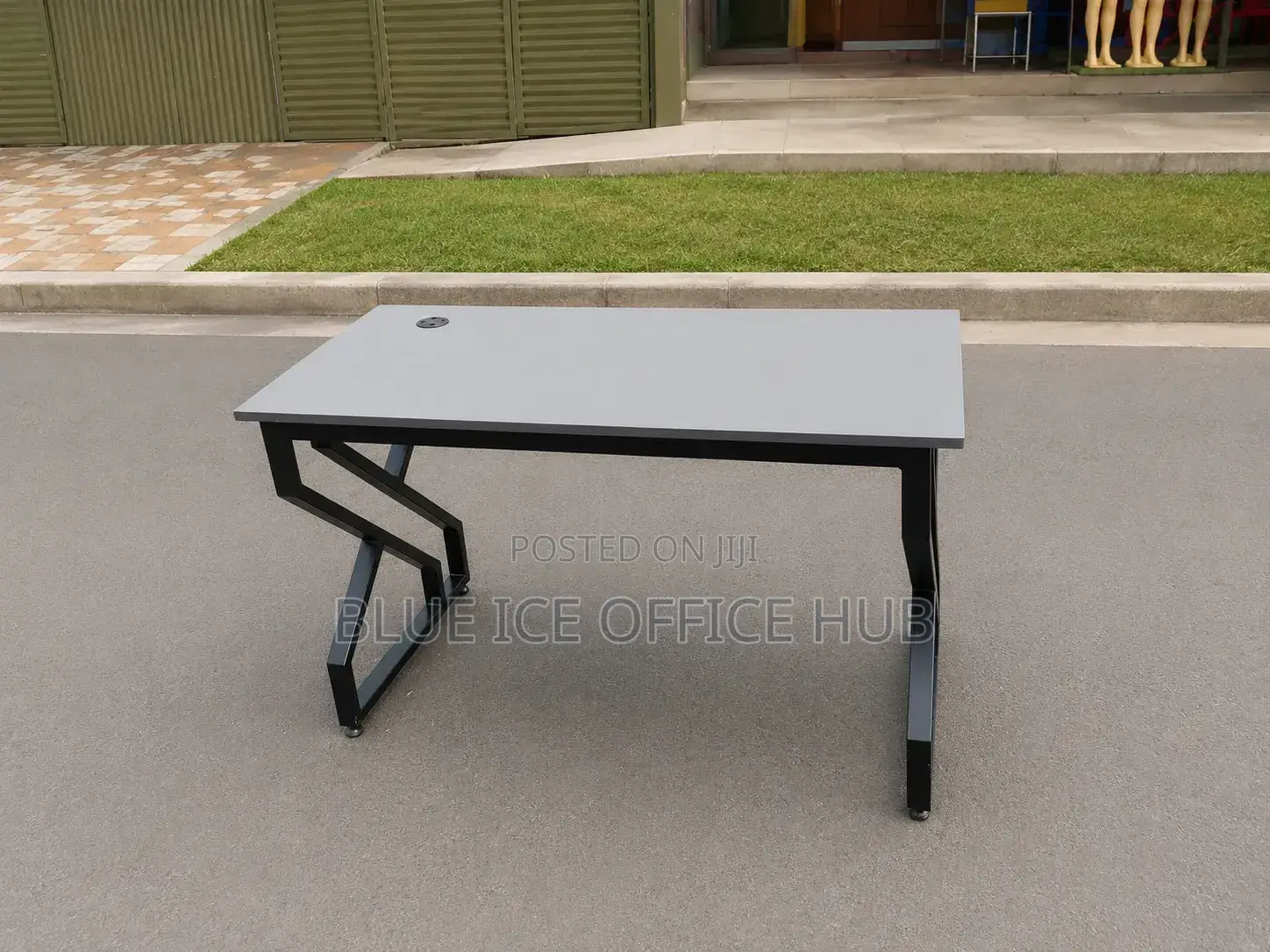 Metal Frame Office Desk With MDF Top