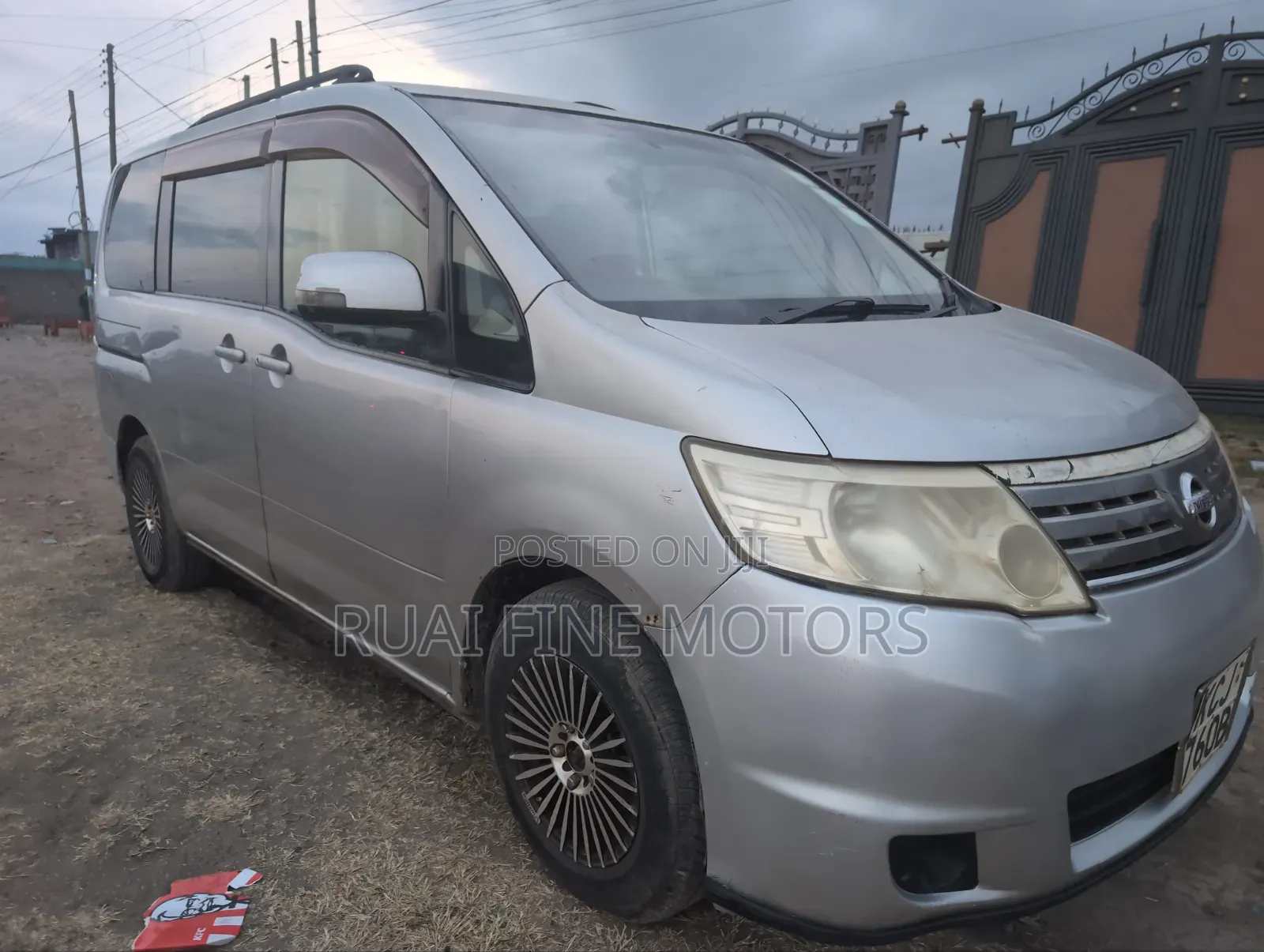 Nissan Serena 2009 Silver