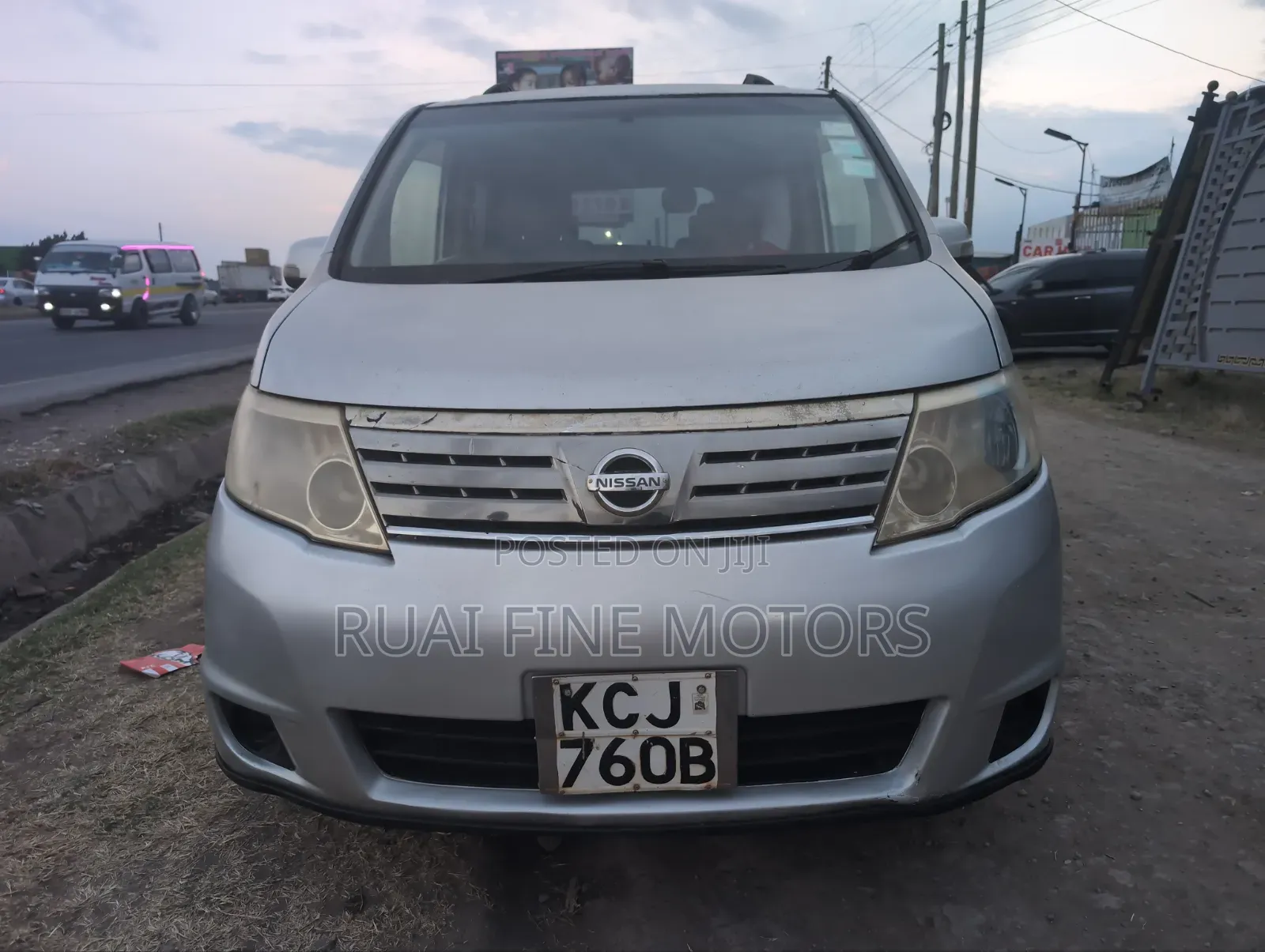 Nissan Serena 2009 Silver