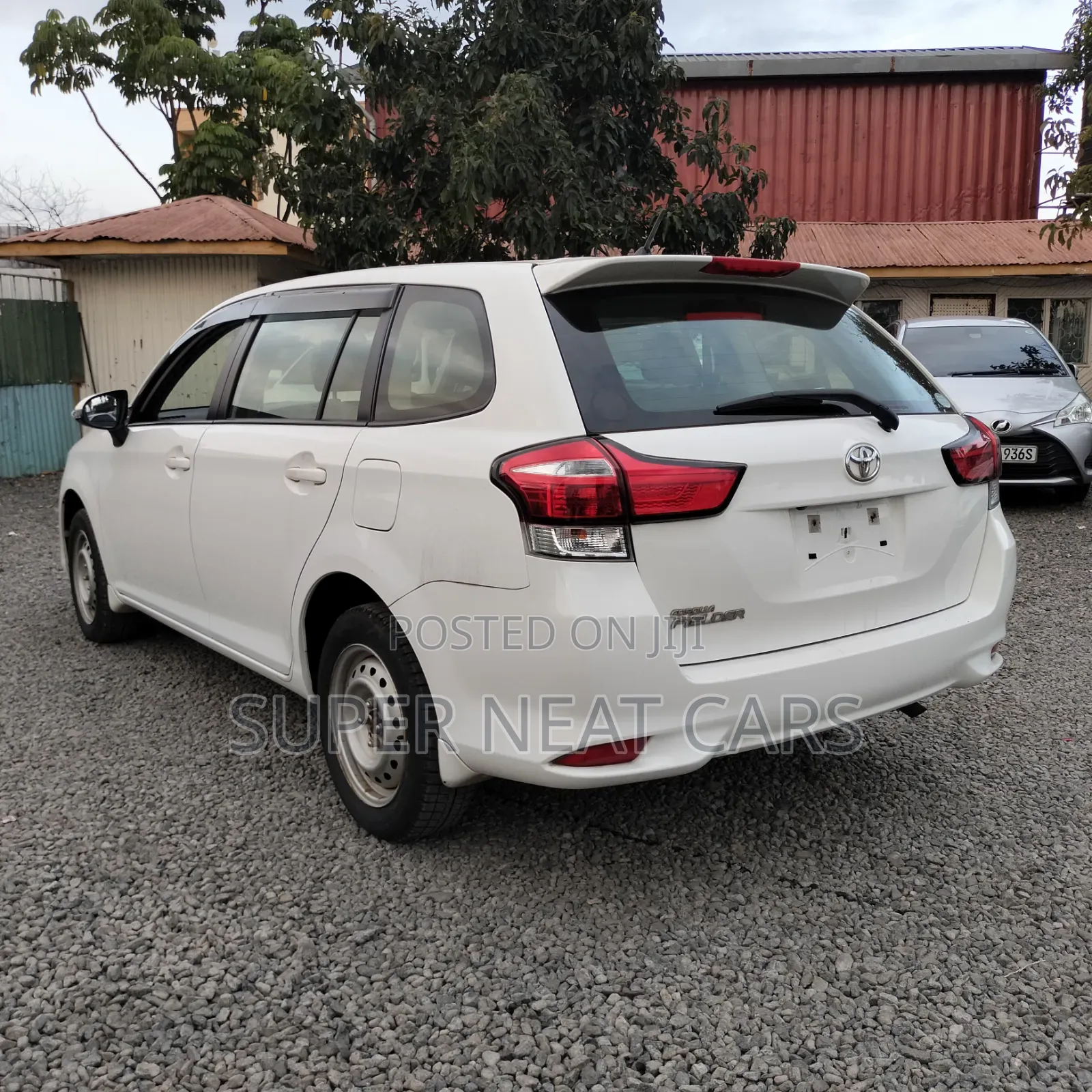 Toyota Corolla Fielder 2018 White
