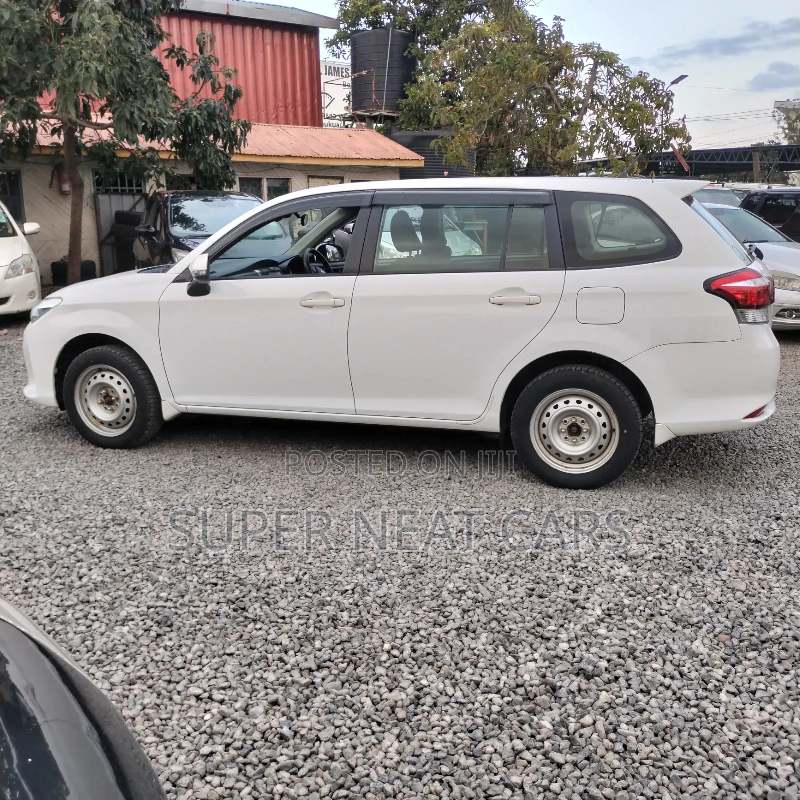Toyota Corolla Fielder 2018 White