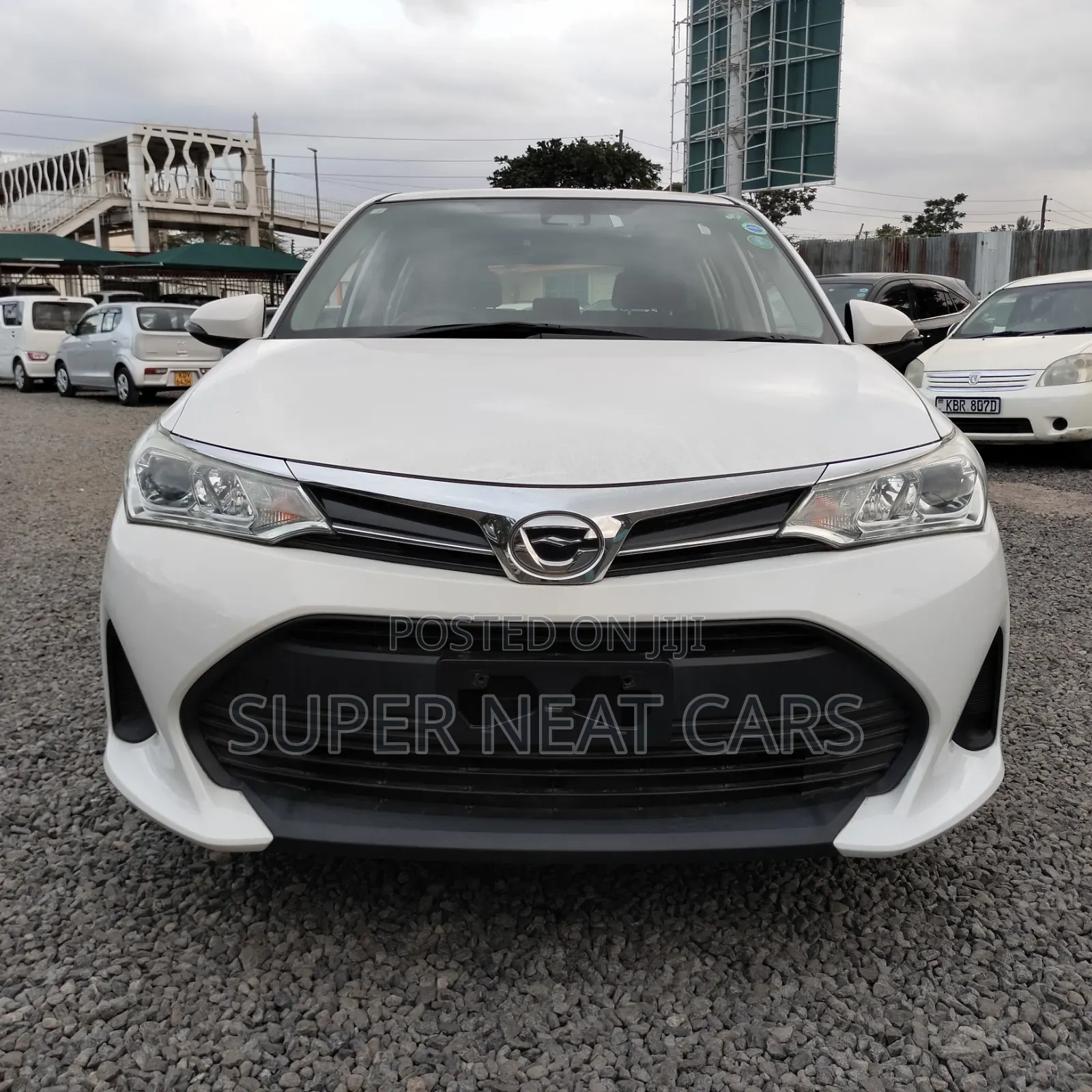 Toyota Corolla Fielder 2018 White