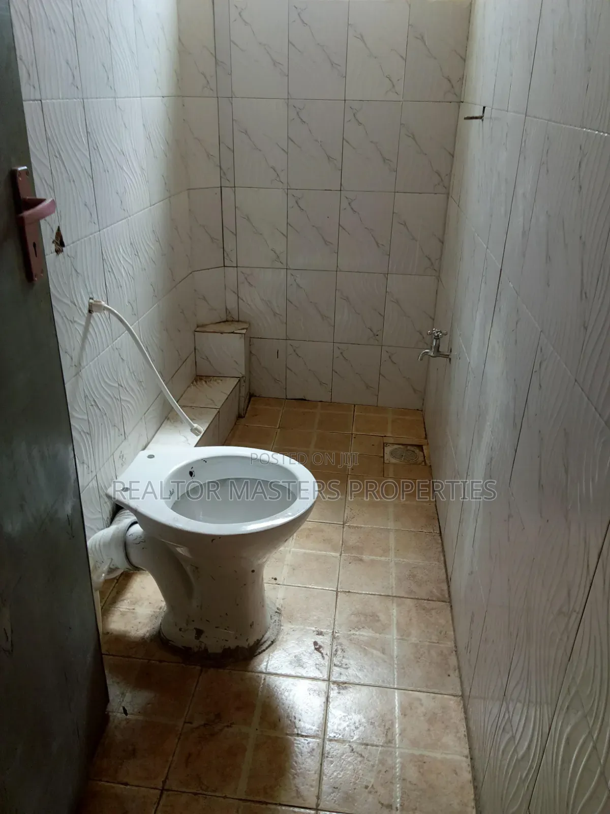 Mini Flat in Lilly, Ngando for rent