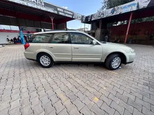 Subaru Outback Automatic 2004 Gold