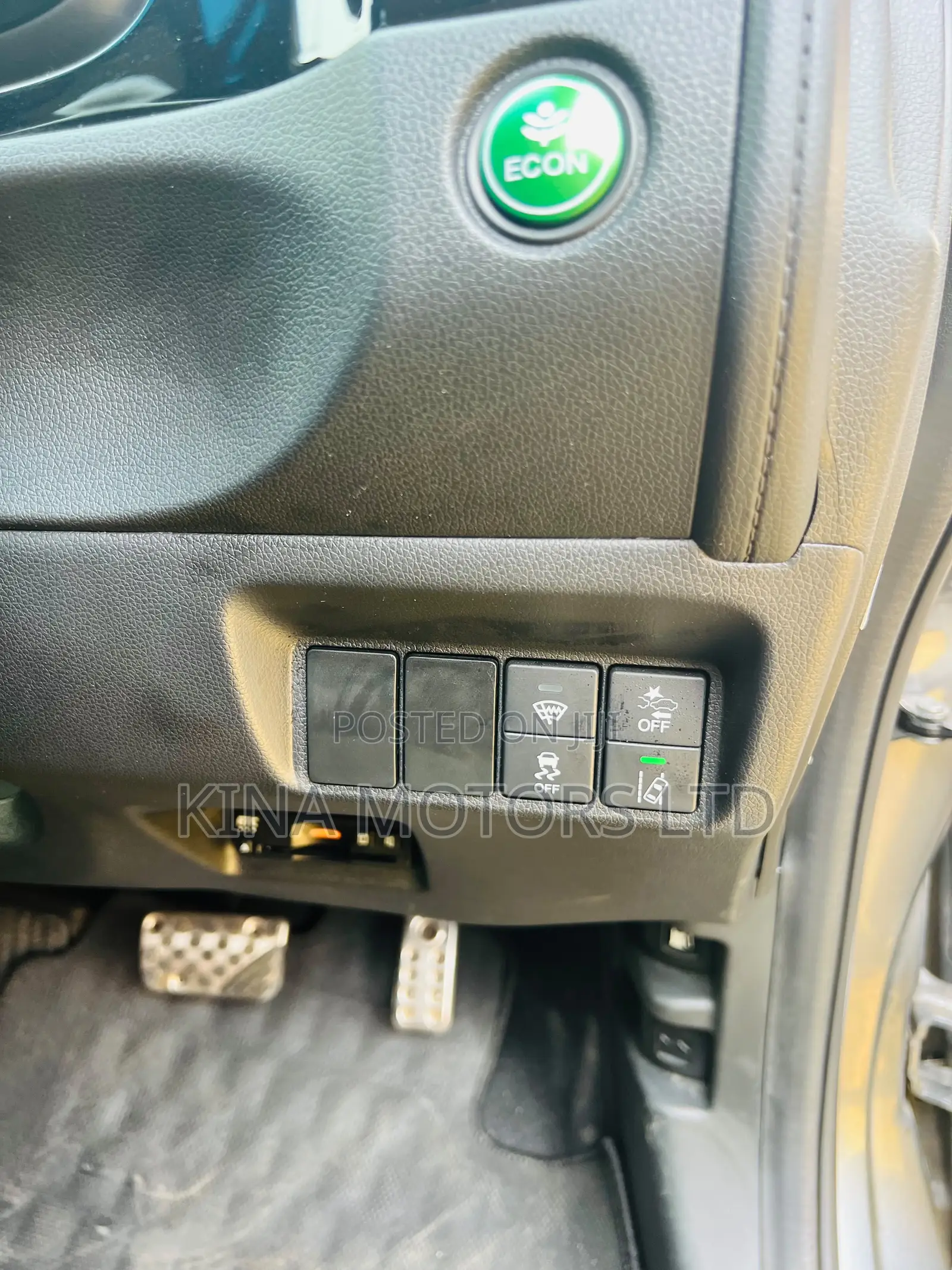 Honda Shuttle 1.5 Hybrid 2WD 2019 Beige