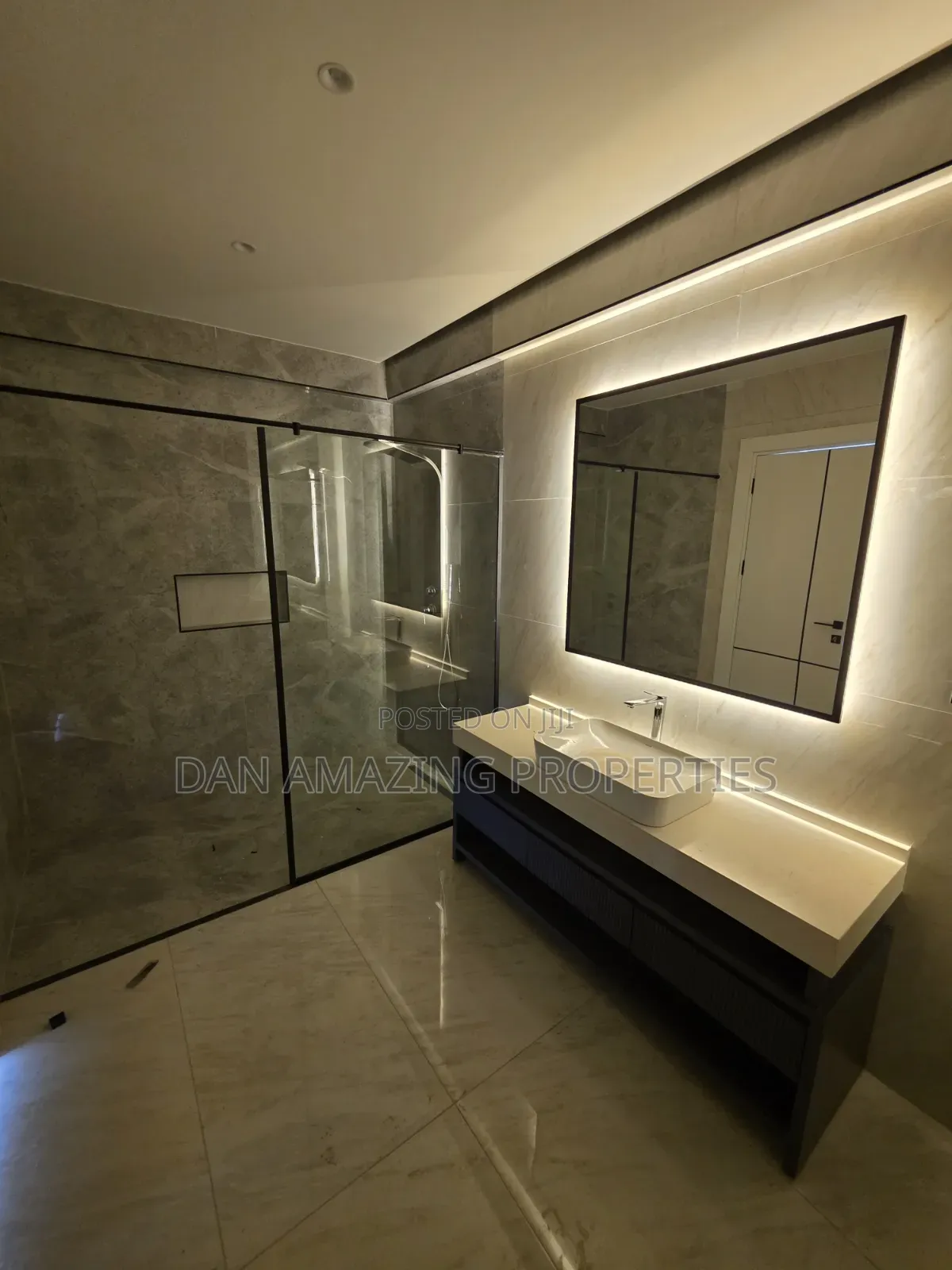 3bdrm Duplex in 2Nd Avenue, Ziwa la Ngombe for sale