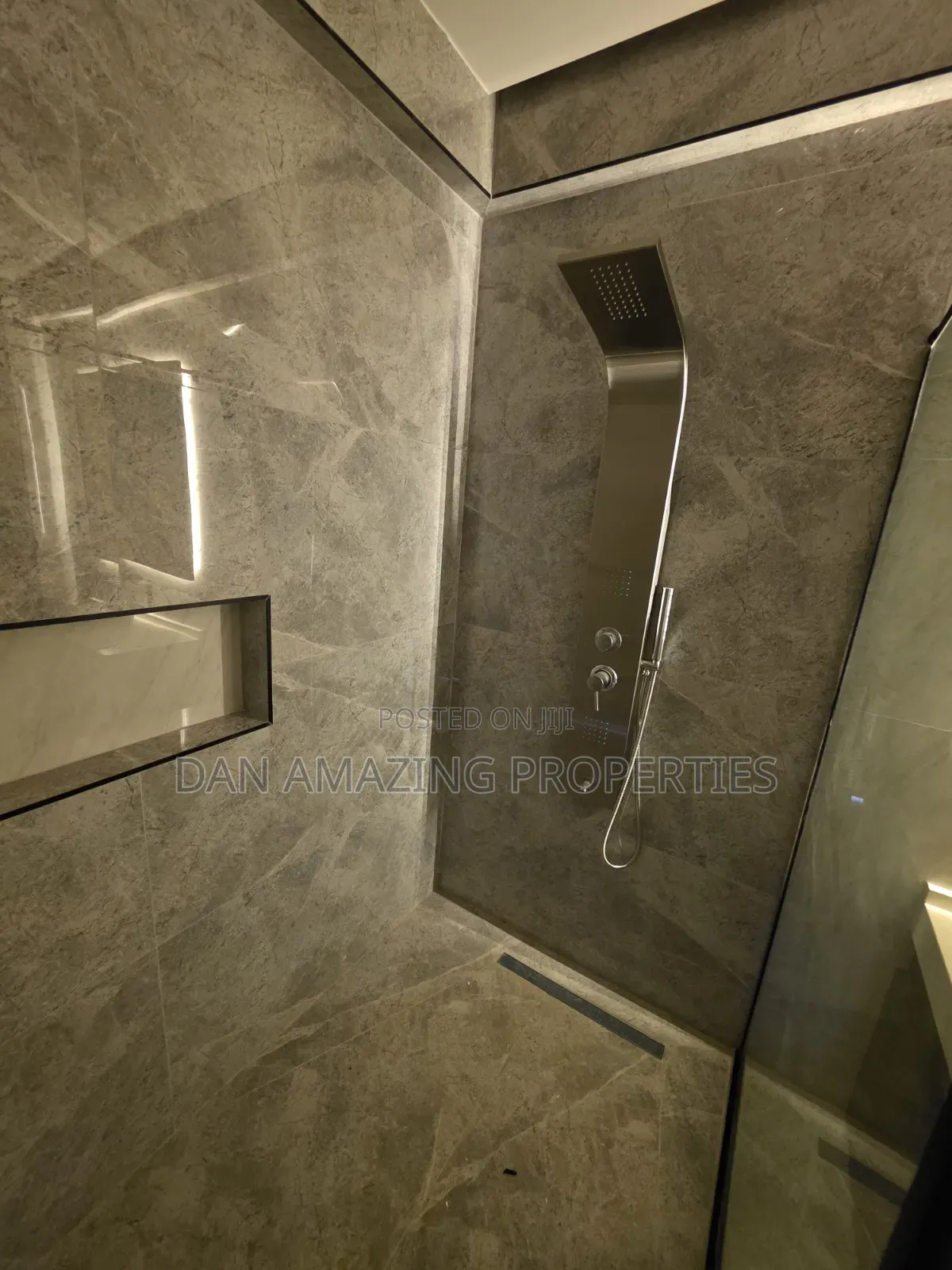 3bdrm Duplex in 2Nd Avenue, Ziwa la Ngombe for sale