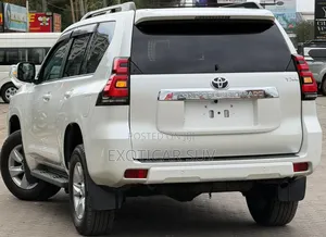 Toyota Land Cruiser Prado 2.8 2021 White
