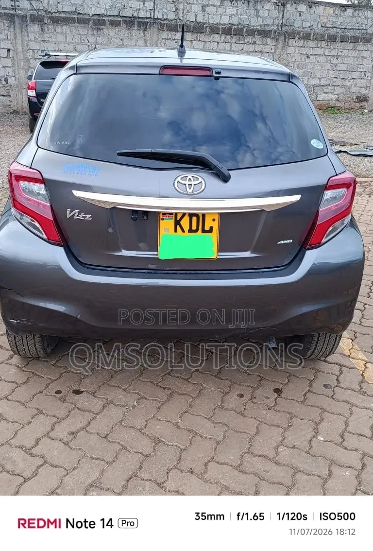 Toyota Vitz 2015 Gray