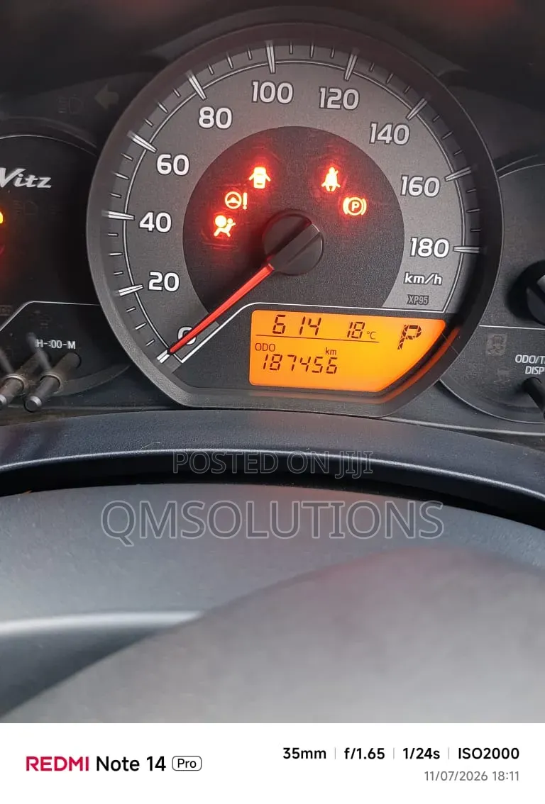 Toyota Vitz 2015 Gray