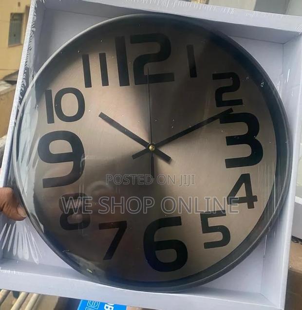 30cm Wall Clock for Minimalists - thumbnail 5