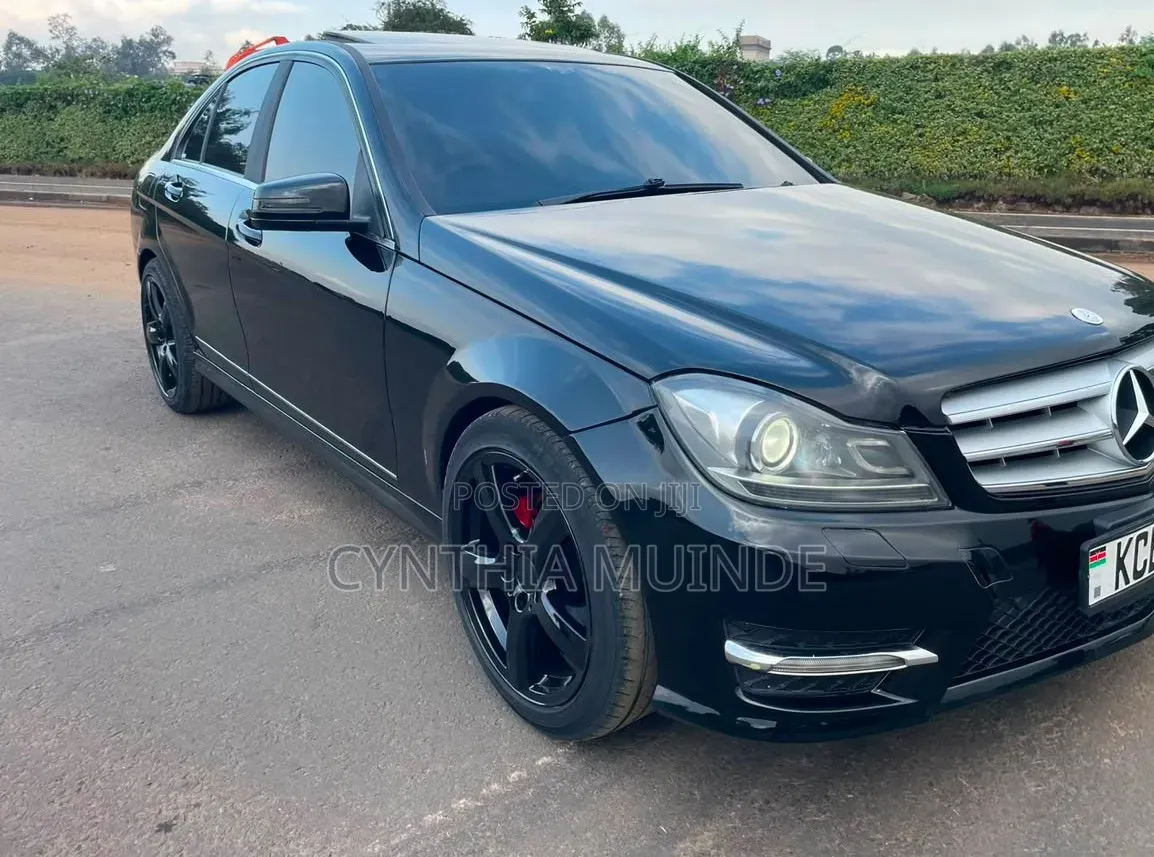 Mercedes-Benz C200 2008 Black