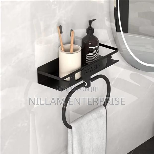 Bathroom Towel Rack With Storage Shelf - thumbnail 4
