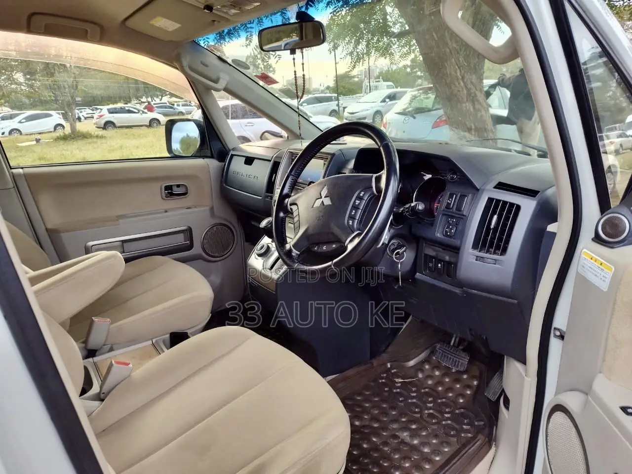 Mitsubishi Delica 2008 White