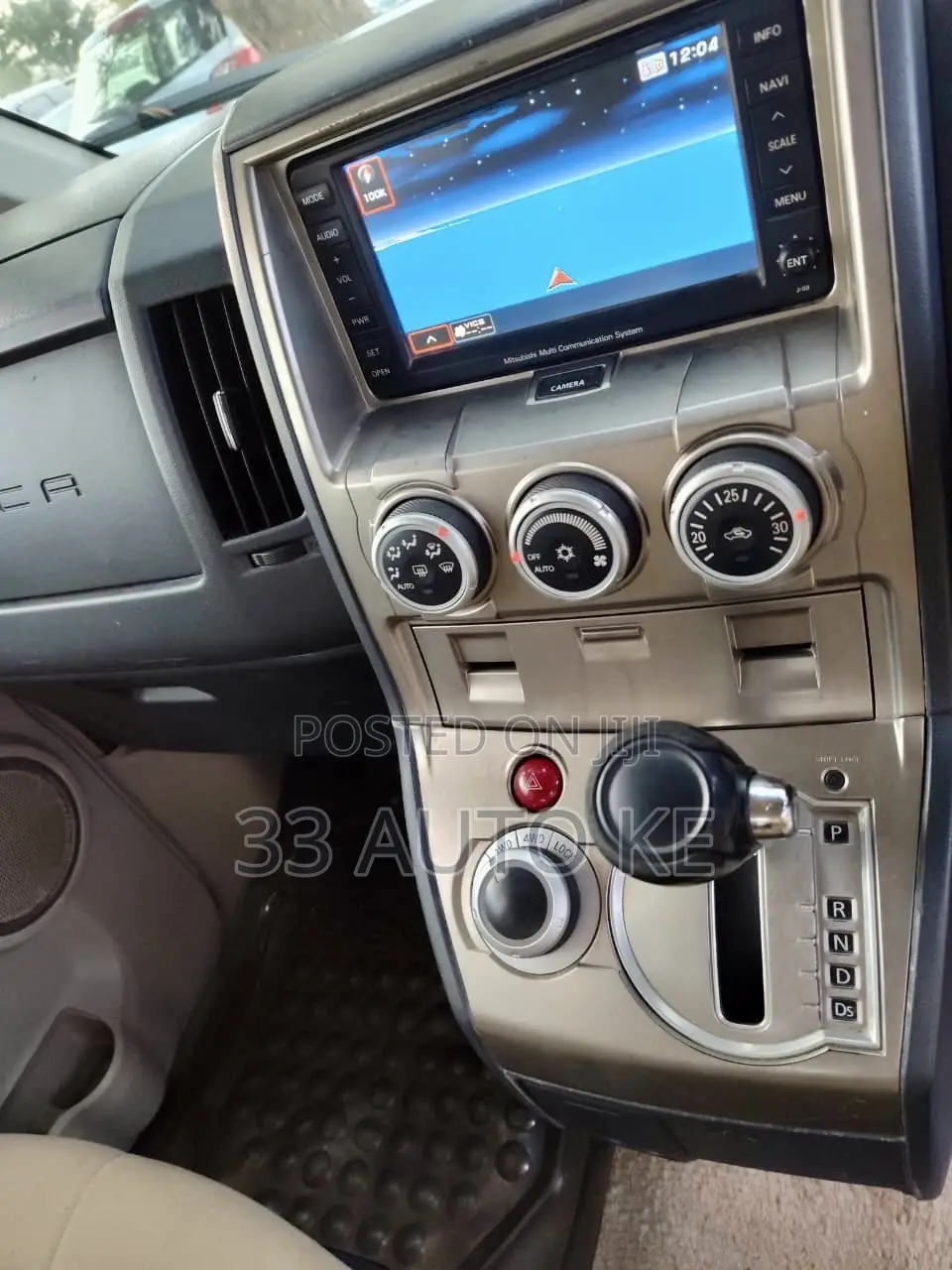 Mitsubishi Delica 2008 White