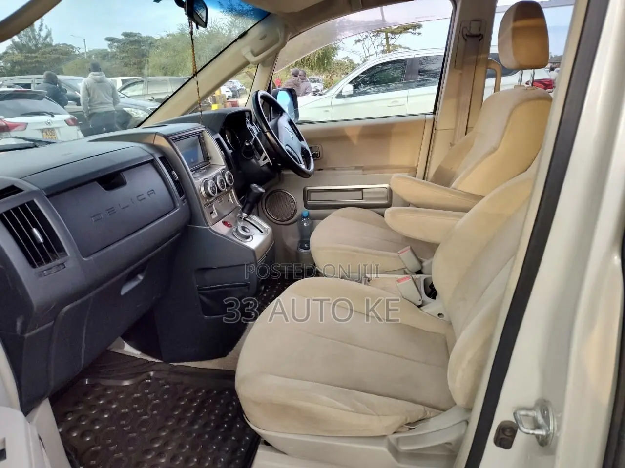 Mitsubishi Delica 2008 White