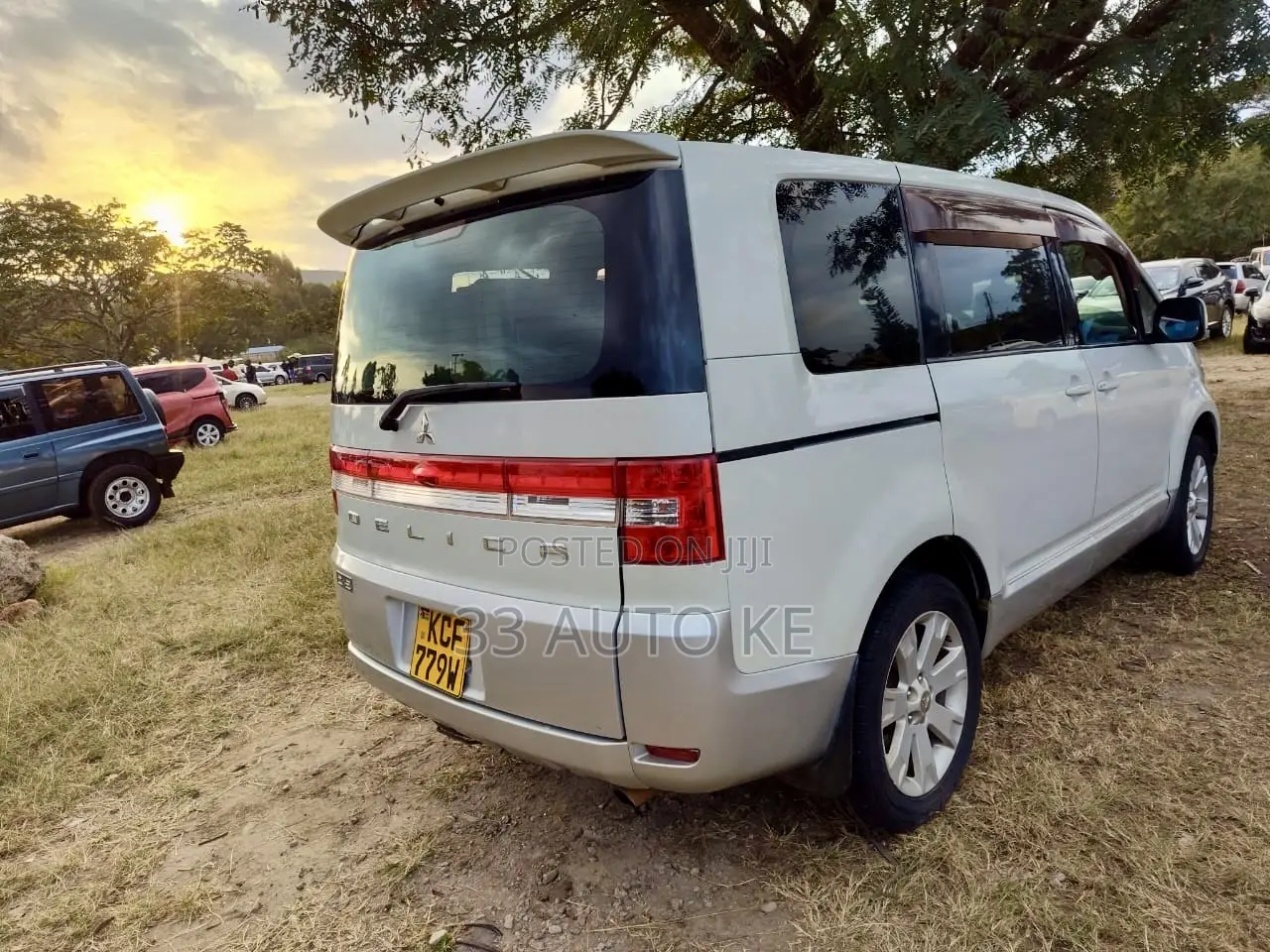 Mitsubishi Delica 2008 White