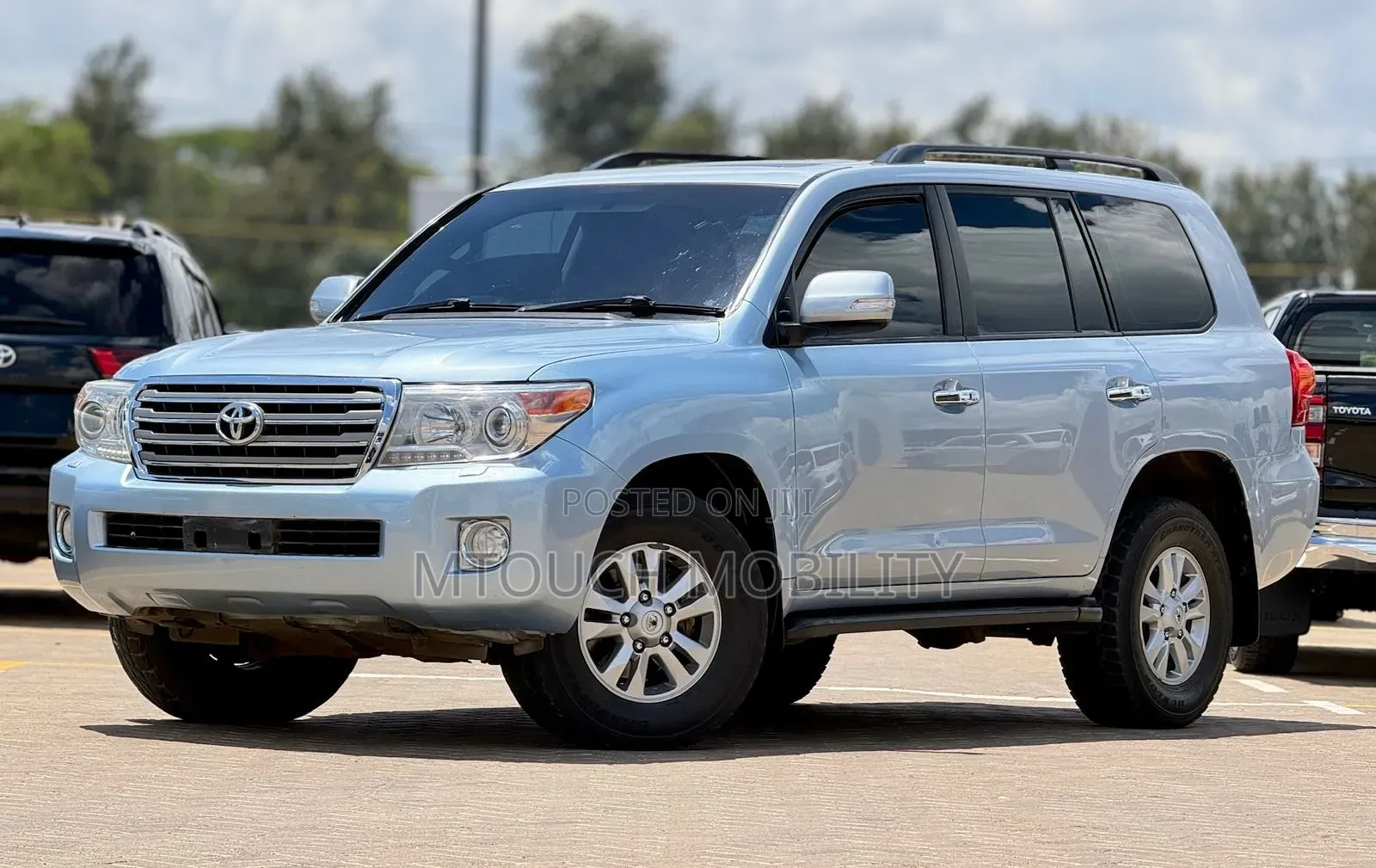 Toyota Land Cruiser 2012 Blue
