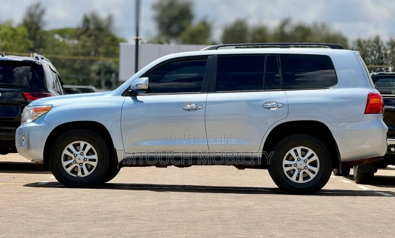 Toyota Land Cruiser 2012 Blue