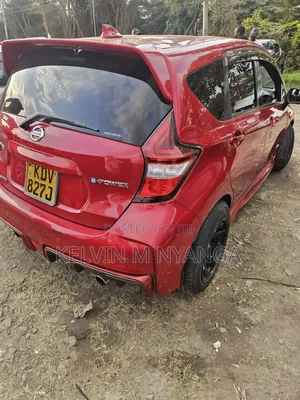 Nissan Note 2018 Red