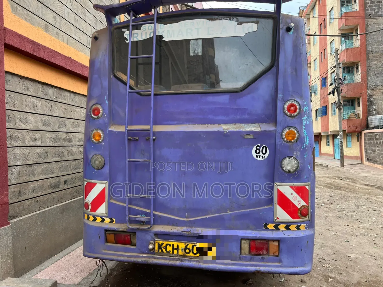 Ashok Leyland JanBus 2015