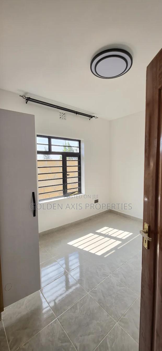 4bdrm Bungalow in Merisho for sale - thumbnail 15