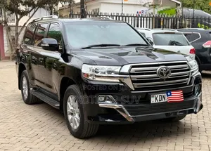 Toyota Land Cruiser 4.6 V8 ZX 2016 Black