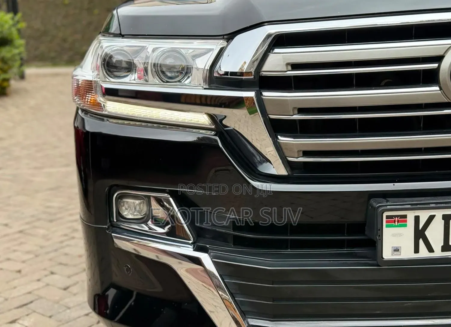 Toyota Land Cruiser 4.6 V8 ZX 2016 Black
