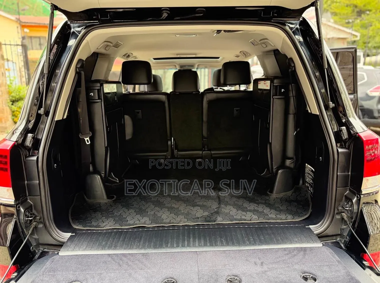Toyota Land Cruiser 4.6 V8 ZX 2016 Black