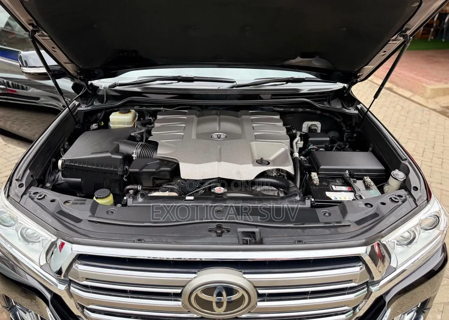 Toyota Land Cruiser 4.6 V8 ZX 2016 Black