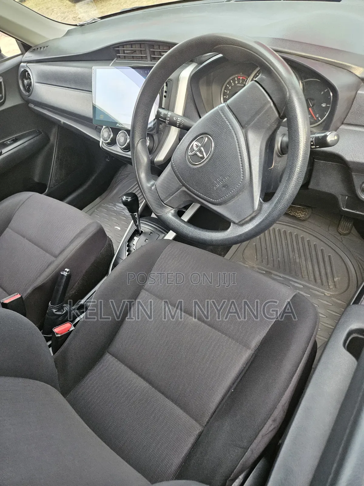 Toyota Corolla Fielder 2016 Silver