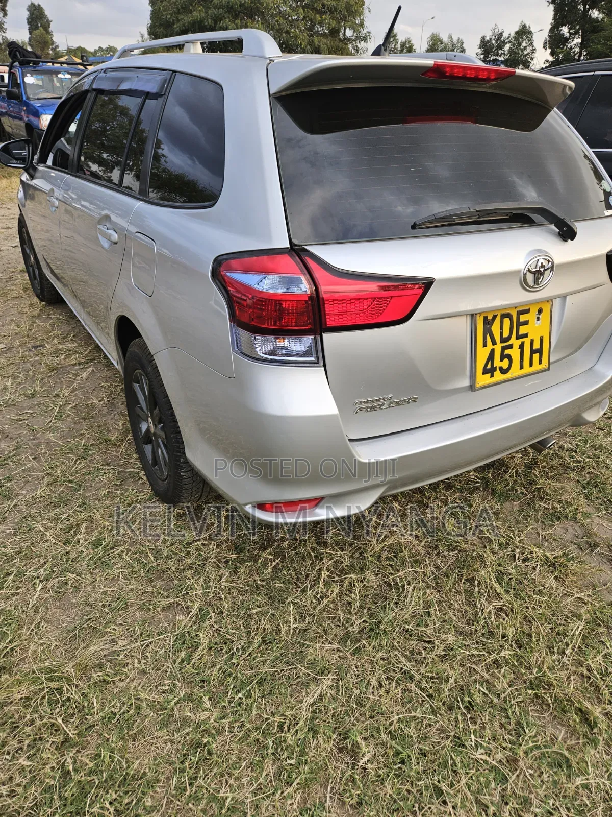 Toyota Corolla Fielder 2016 Silver