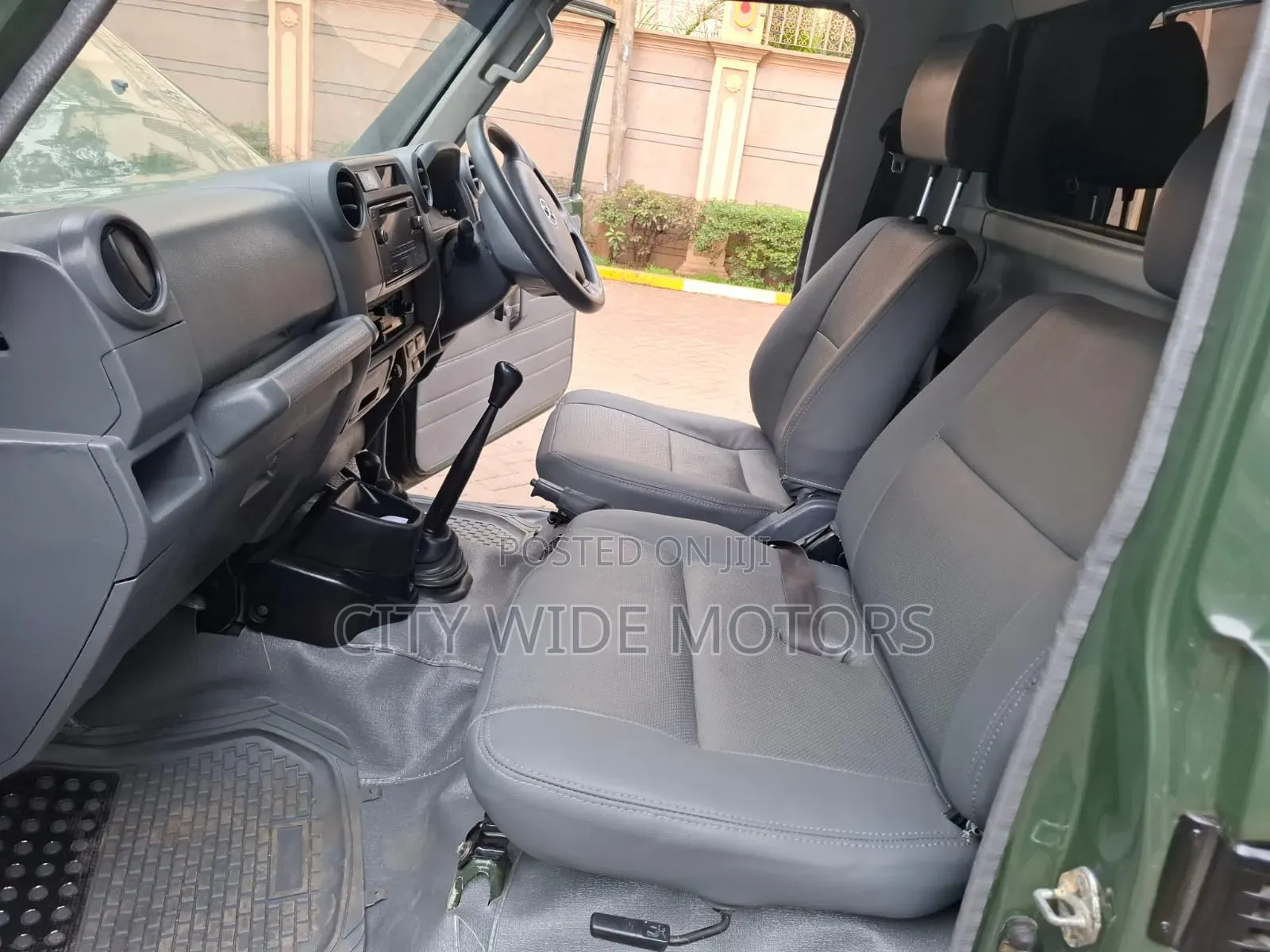 Toyota Land Cruiser 2017 Green