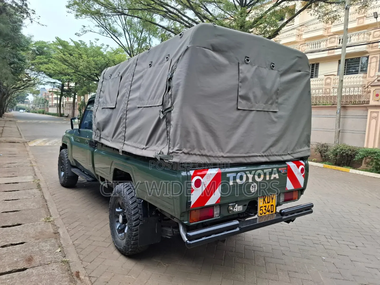 Toyota Land Cruiser 2017 Green