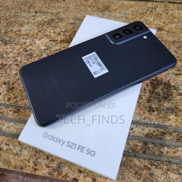 Samsung Galaxy S22 5G 128 GB Black - thumbnail 3
