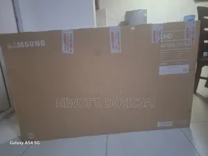 Samsung 55”inches Au7000 Crystal Uhd Smart TV