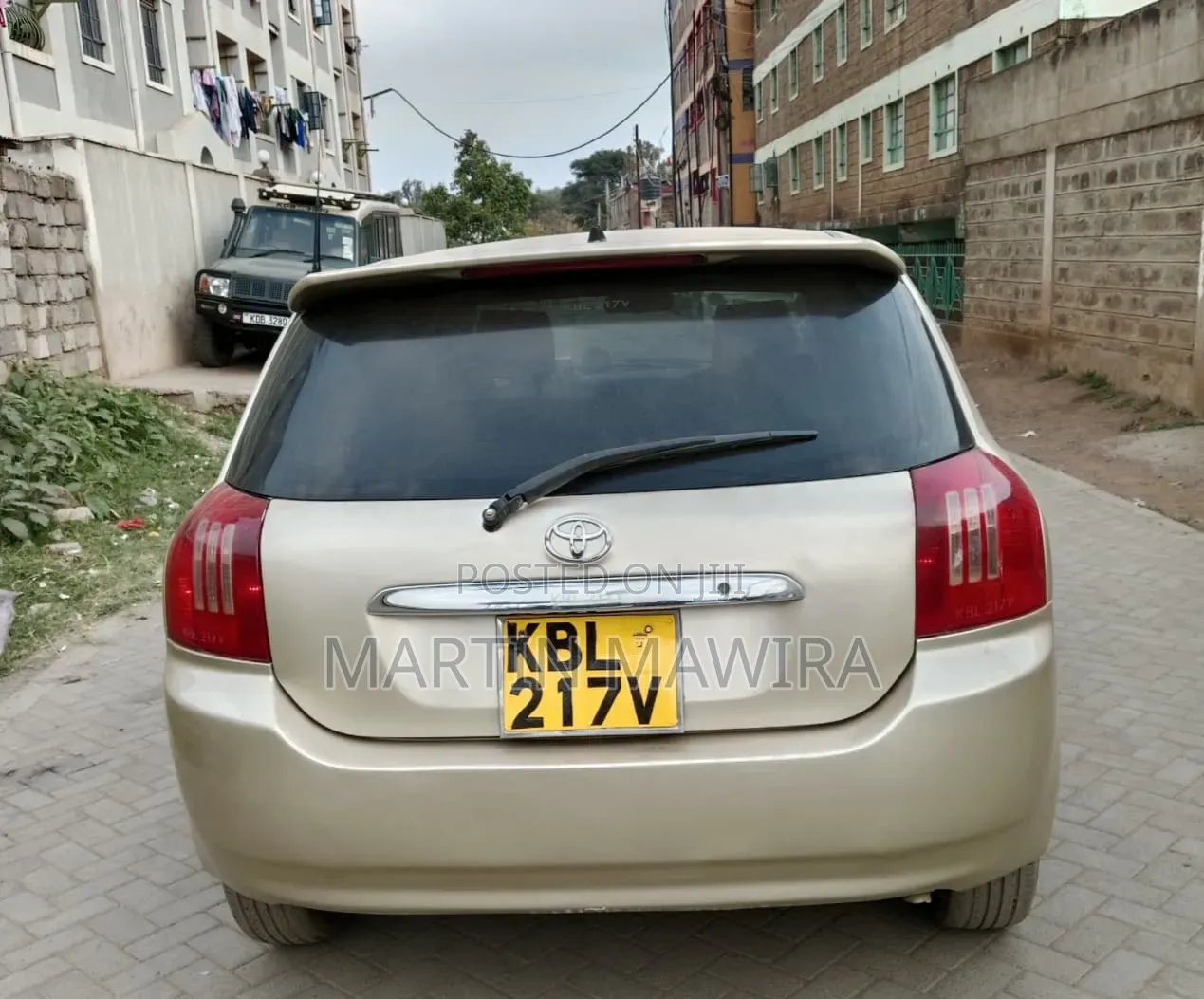 Toyota Corolla RunX 2003 Gold