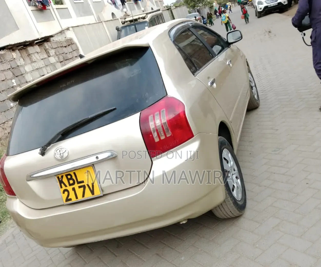 Toyota Corolla RunX 2003 Gold
