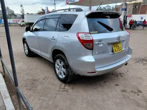 Toyota Vanguard 2009 Silver